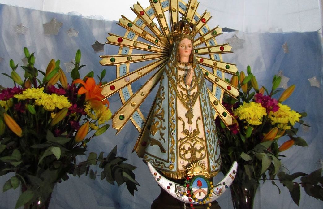 ¡Oh, María, durante el bello mes que te está consagrado!